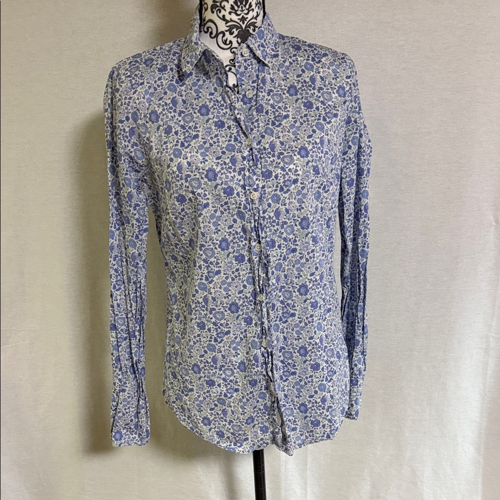 J. Crew made with  Liberty Fabric Blue Floral Women's Button Down Shirt T8 - Picture 2 of 14